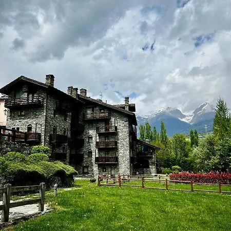 Le Panoramique & Relax 10 Min Da Courmayeur דירה