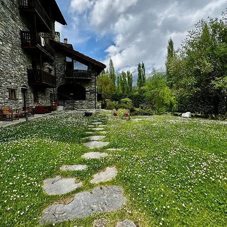 Le Panoramique La Salle, Derby Village La Salle